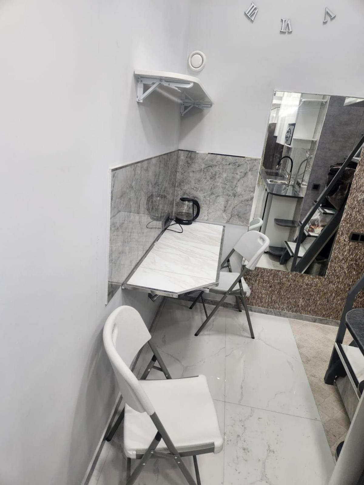 Двухуровневый Практичный Лофт Apartment อัลมาตี ภายนอก รูปภาพ